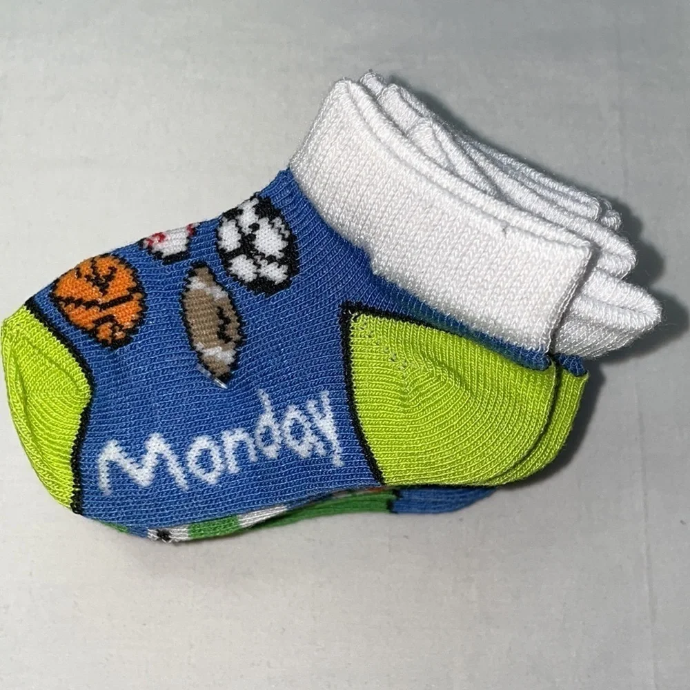 New Kids 7 Days of the Week Socks 6 - 18 Months
